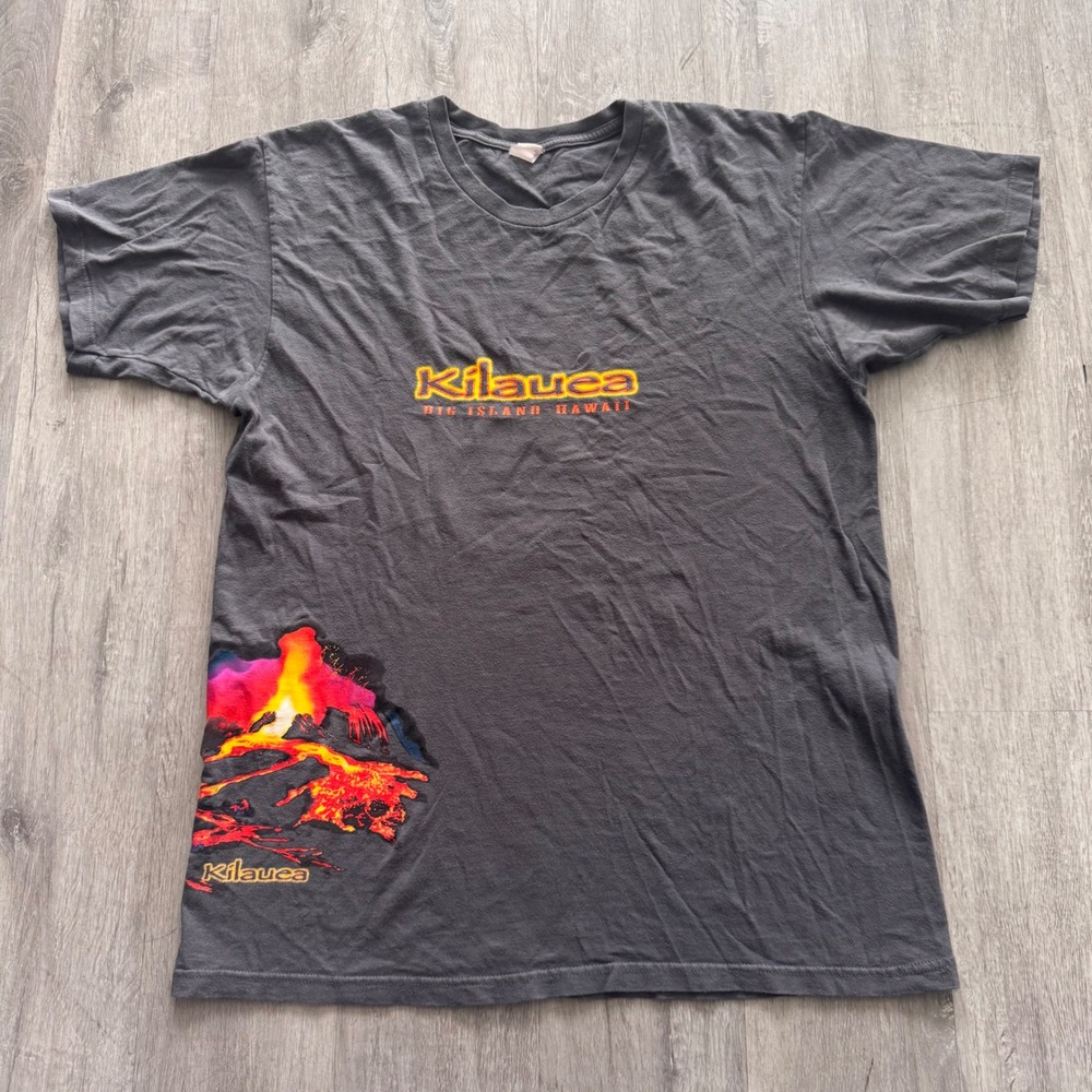 Vintage Kilauea Big Island Hawaii Volcano Graphic T-Shirt Gray Mens Medium